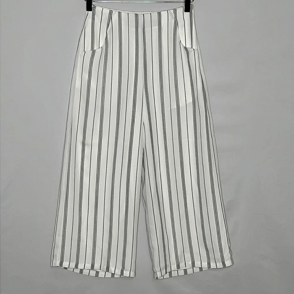 Ali & Jay Los Angeles Striped High Rise Wide Leg Crops - Size XS - Picture 1 of 6